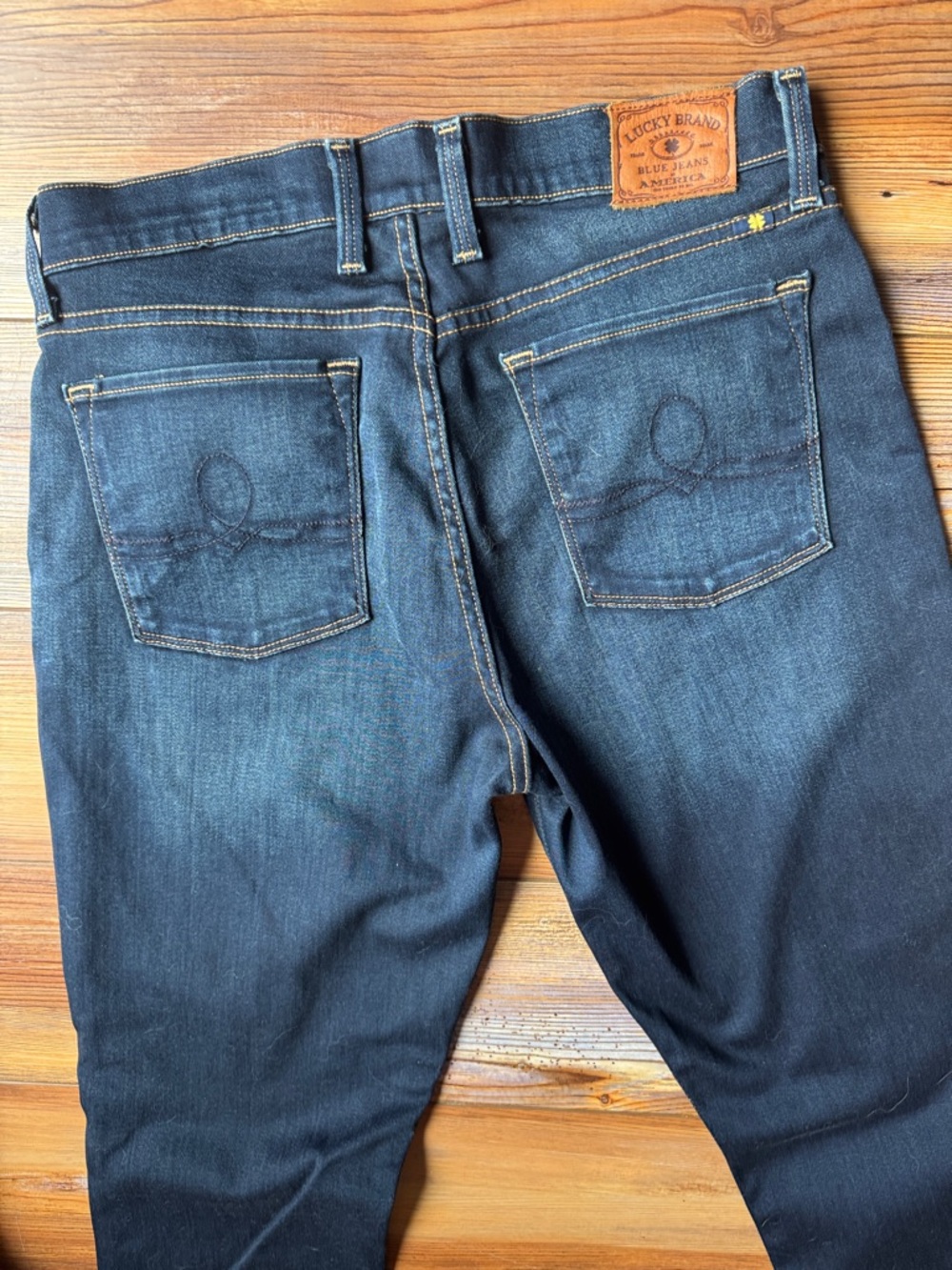 Lucky Brand Women’s Straight Leg Jeans in Indigo - Picture 6 of 7